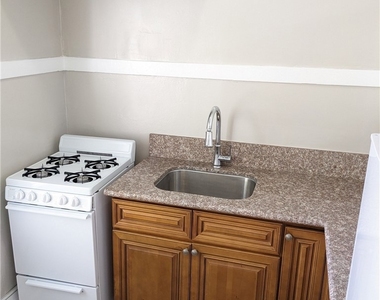 406 Linden Avenue - Photo Thumbnail 2