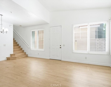 1473 Holcomb - Photo Thumbnail 3