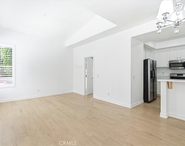 1473 Holcomb - Photo Thumbnail 6