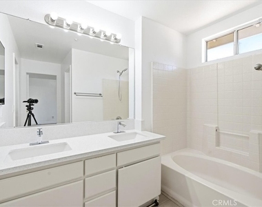 1473 Holcomb - Photo Thumbnail 25