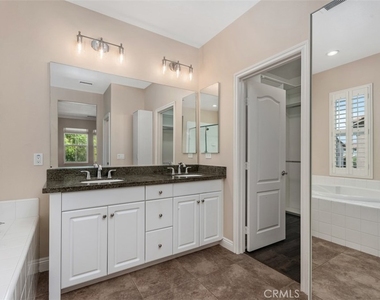 2992 E Coalinga - Photo Thumbnail 24