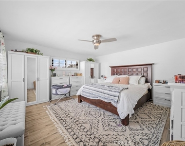 7323 W 91st - Photo Thumbnail 17