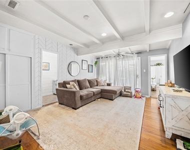 7323 W 91st - Photo Thumbnail 13