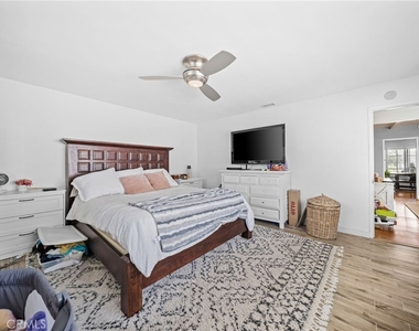 7323 W 91st - Photo Thumbnail 18