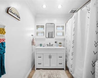 7323 W 91st - Photo Thumbnail 22