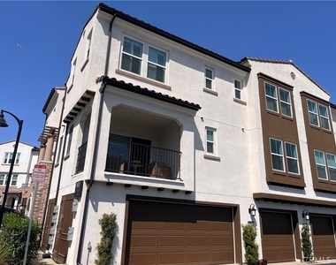 9831 La Serna - Photo Thumbnail 12