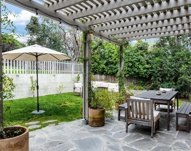 4195 York Boulevard - Photo Thumbnail 17