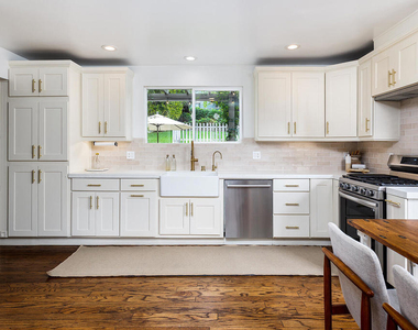 4195 York Boulevard - Photo Thumbnail 5