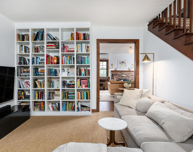 4195 York Boulevard - Photo Thumbnail 9