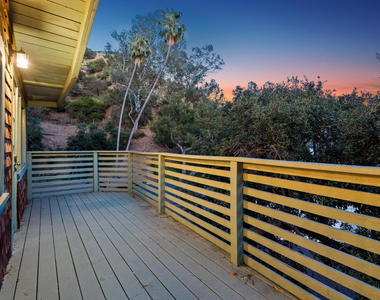 2026 Laurel Canyon Boulevard - Photo Thumbnail 8