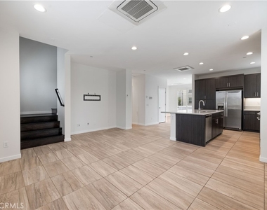2138 Bella Court - Photo Thumbnail 15