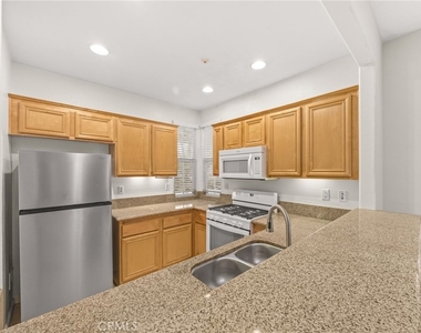15 Ballard - Photo Thumbnail 12