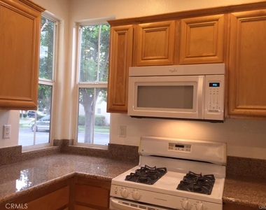 15 Ballard - Photo Thumbnail 5
