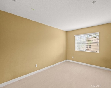 15 Ballard - Photo Thumbnail 20