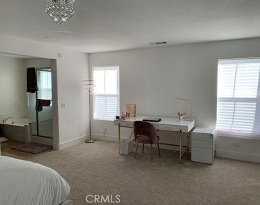 1129 Abelia - Photo Thumbnail 20