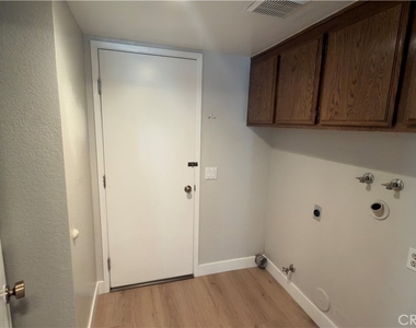 24901 Zumaya Court - Photo Thumbnail 10