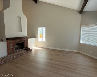 24901 Zumaya Court - Photo Thumbnail 14