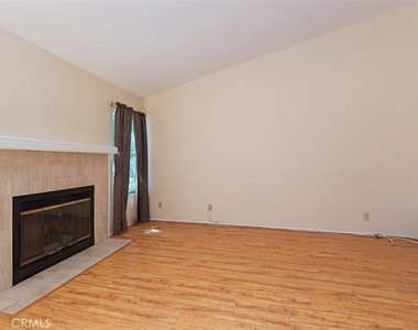 22 Campton Place - Photo Thumbnail 9