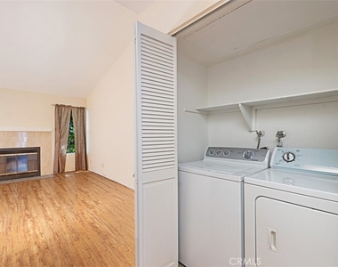 22 Campton Place - Photo Thumbnail 18