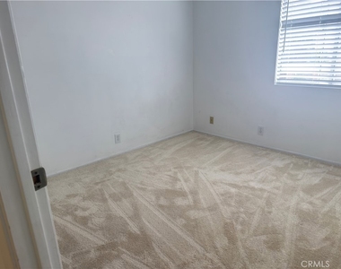 13 Eastmont - Photo Thumbnail 14