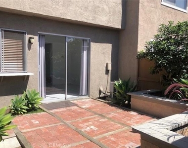13 Eastmont - Photo Thumbnail 18