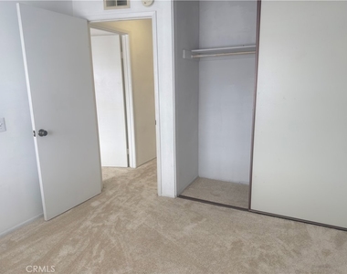 13 Eastmont - Photo Thumbnail 18