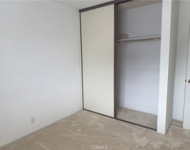 13 Eastmont - Photo Thumbnail 17