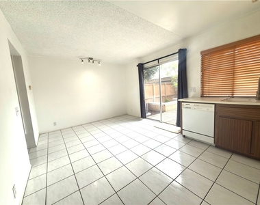 13 Eastmont - Photo Thumbnail 8
