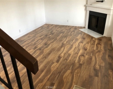 13 Eastmont - Photo Thumbnail 4
