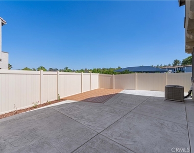 3167 Morningfield Dr - Photo Thumbnail 16