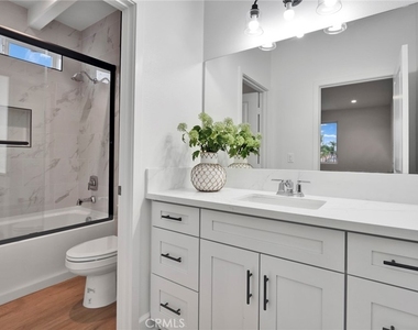 3167 Morningfield Dr - Photo Thumbnail 14