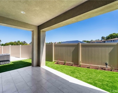 3167 Morningfield Dr - Photo Thumbnail 21