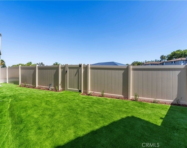 3167 Morningfield Dr - Photo Thumbnail 20