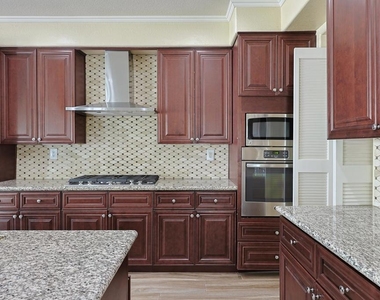 4578 Da Vinci Street - Photo Thumbnail 8