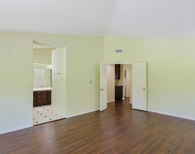 4578 Da Vinci Street - Photo Thumbnail 19