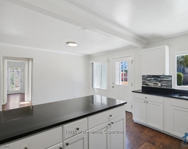 10010 Bret Avenue - Photo Thumbnail 4
