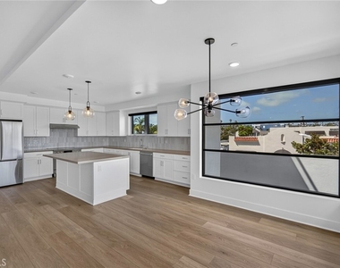 24722 Del Prado - Photo Thumbnail 9