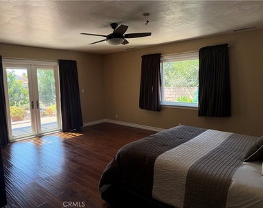 2210 Rockway - Photo Thumbnail 11