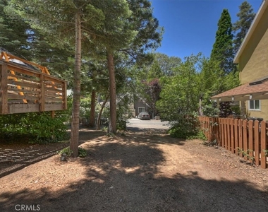 311 Hemlock - Photo Thumbnail 27