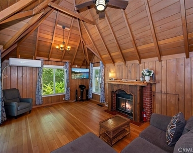 311 Hemlock - Photo Thumbnail 2