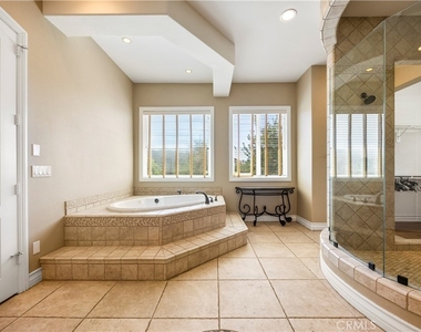 28270 Via Santa Rosa - Photo Thumbnail 21