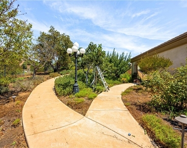 28270 Via Santa Rosa - Photo Thumbnail 59