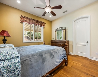 28270 Via Santa Rosa - Photo Thumbnail 37