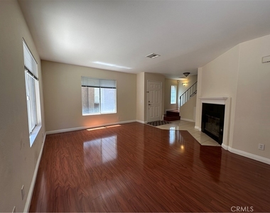 14748 Moon Crest - Photo Thumbnail 7