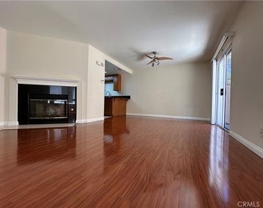 14748 Moon Crest - Photo Thumbnail 26