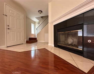 14748 Moon Crest - Photo Thumbnail 25
