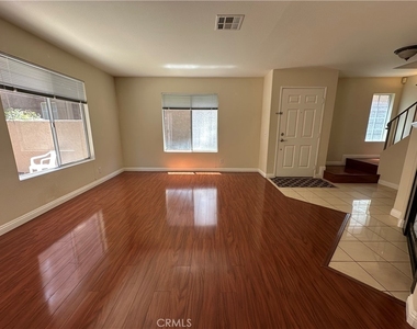 14748 Moon Crest - Photo Thumbnail 6