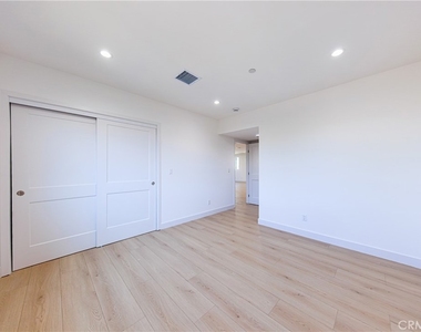 1021 S. Citrus Avenue - Photo Thumbnail 25