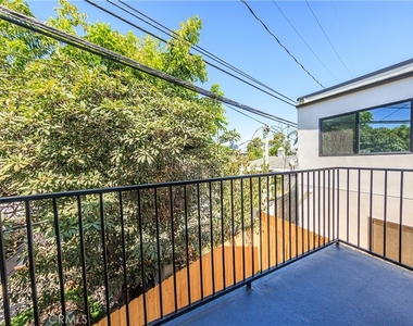 1021 S. Citrus Avenue - Photo Thumbnail 18