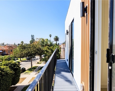 1021 S. Citrus Avenue - Photo Thumbnail 32